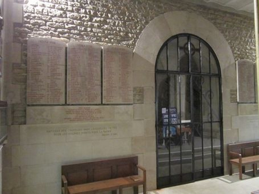 Plaque commémorative de la crypte Notre-Dame des Armées (Domrémy-la-Pucelle, France)
