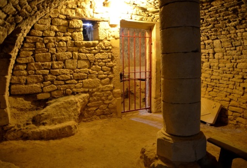 Le portail est cédé par sa propriétaire au Cercle Saint Dagobert II, créé en 1983.