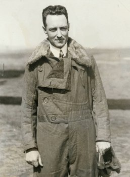 Richard Byrd en blouson d'aviateur, années 1920